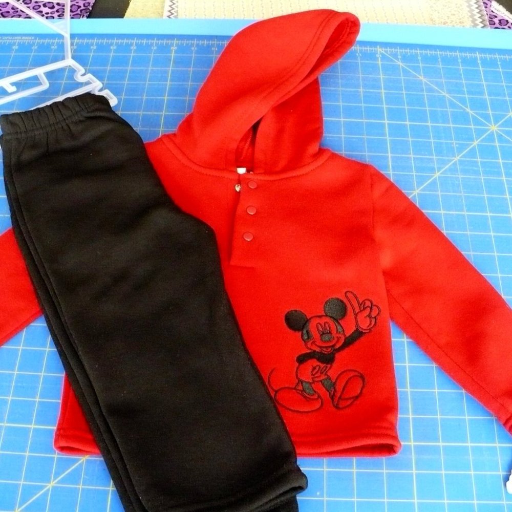 Disney Mickey Mouse Outfit Toddler 24M Hooded Sweat Shirt & Black Sweatpants Set